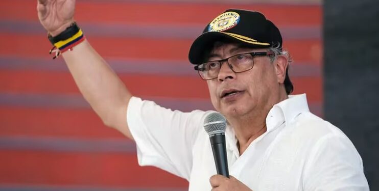 Gustavo Petro rompe el silencio y pide escrutinio transparente de actas y votos