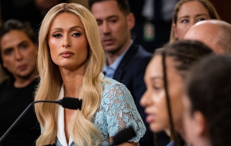 Paris Hilton revela los abusos que sufrió en un internado para adolescentes