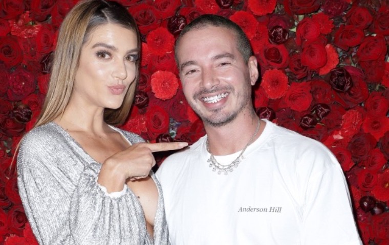 J Balvin entre feliz y preocupado por la final de la Copa América por su pareja argentina