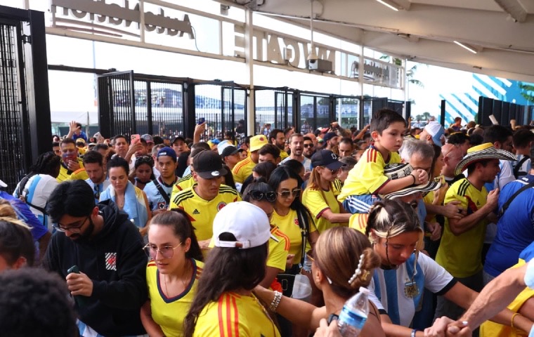 Incidente en la final de la Copa América 2024 empaña la victoria de Argentina