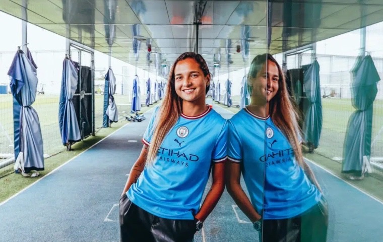 Deyna Castellanos amplía su programa de becas para seguir apoyando a estudiantes y atletas