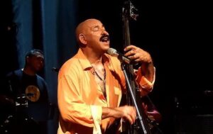 ¡El Sonero del Mundo no se retira! A sus 81 años, Oscar D’León asegura que quiere seguir cantando "80 años más"