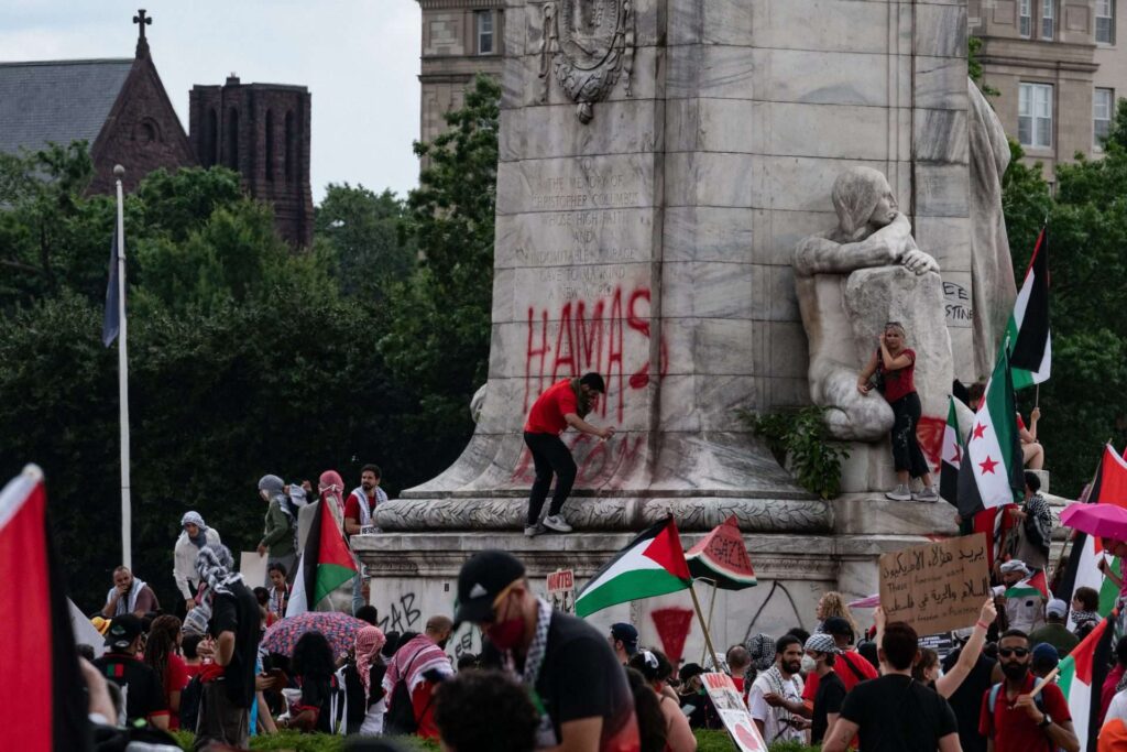 Israel se ensaña contra barrios de Jan Yunis