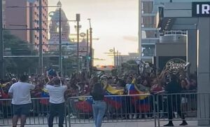 ¡Mano, tengo fe! Así recibieron a La Vinotinto en Texas antes del encuentro ante Canadá