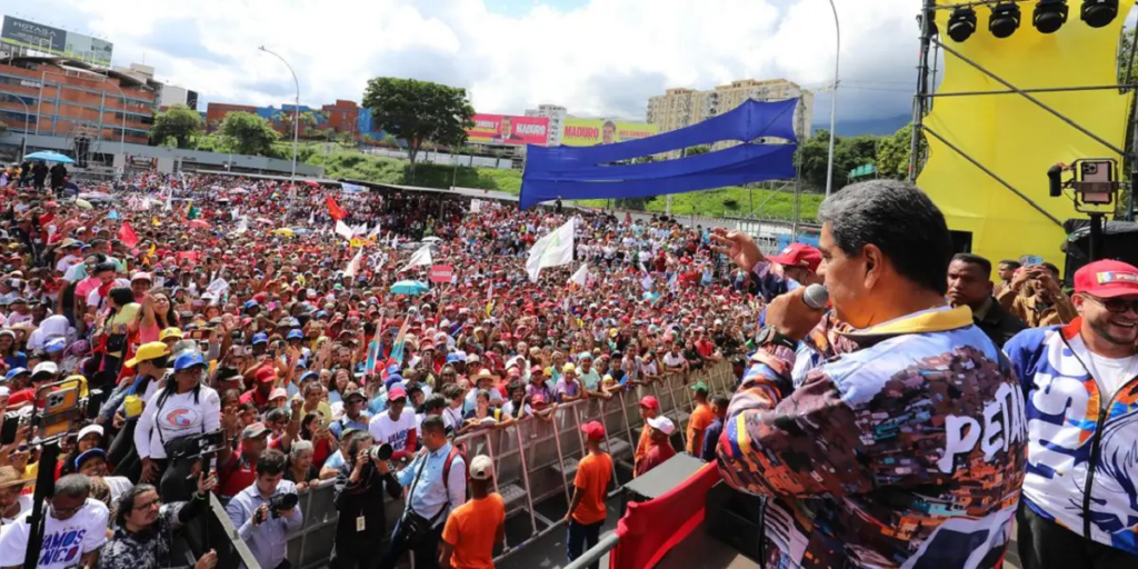 "Tengo el respaldo del pueblo, la Fuerza Armada y la Policía”