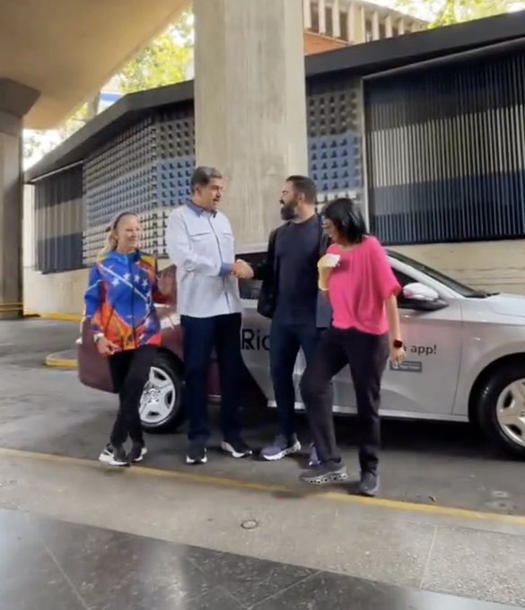 Maduro denunció campaña de odio contra Ridery tras llevarlo al Teresa Carreño