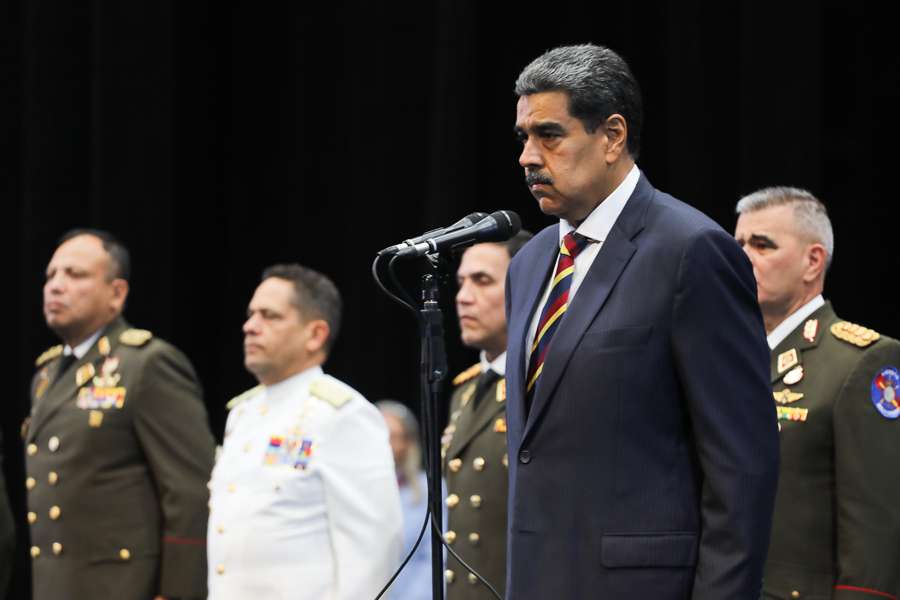 Maduro en ascensos de la GHP y DGCIM: “Tenemos paz gracias a ustedes”