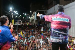 Maduro llama al pueblo a defender la paz