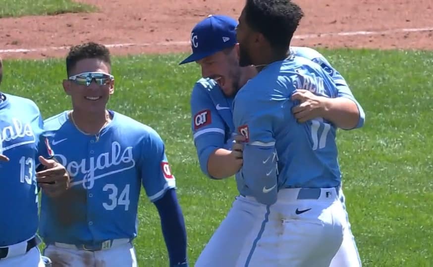 ¡Polémica! Maikel García le deseó Feliz Día del Niño a los Leones del Caracas