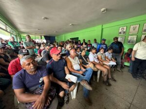 Otorgarán créditos a más de 200 comerciantes y productores de Cumanacoa