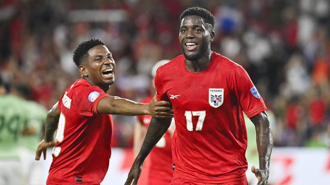 Uruguay y Panamá pasaron a cuartos de final