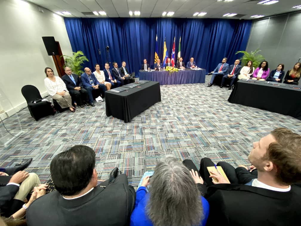 Petro celebra reinicio de diálogo entre Venezuela y EEUU