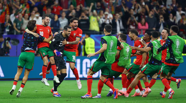 Diogo Costa las paró todas y mete a Portugal a cuartos de final