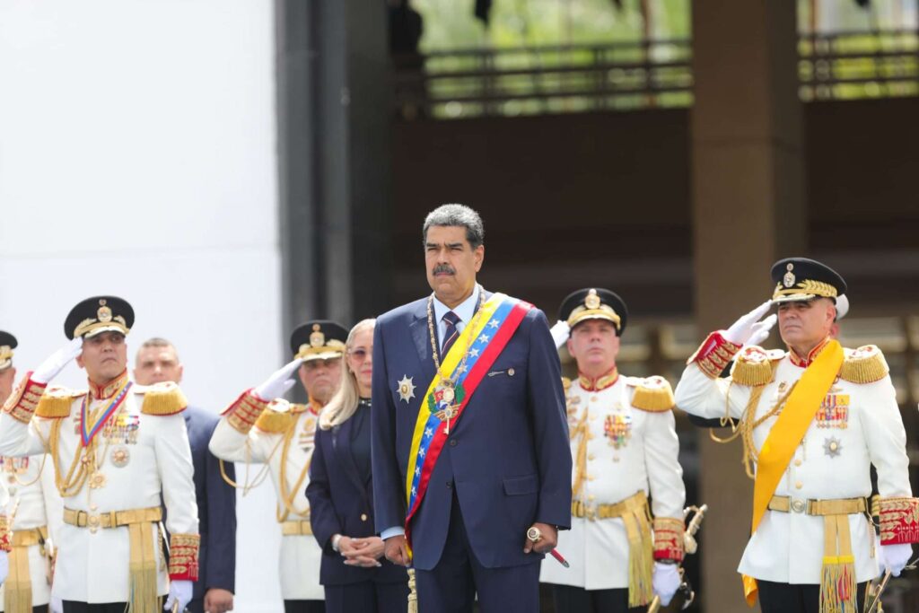 Presidente: Bastón de mando de la FANB jamás caerá en manos de un traidor