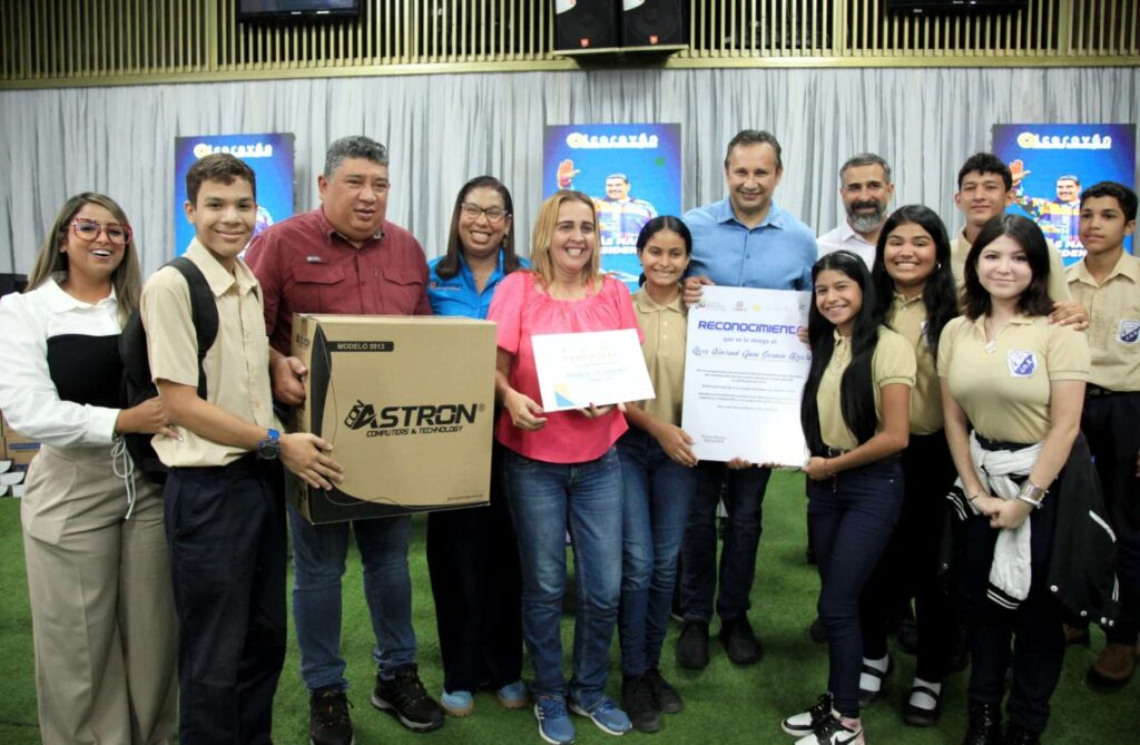 Reconocen esfuerzo de estudiantes guariqueños para aprender matemáticas