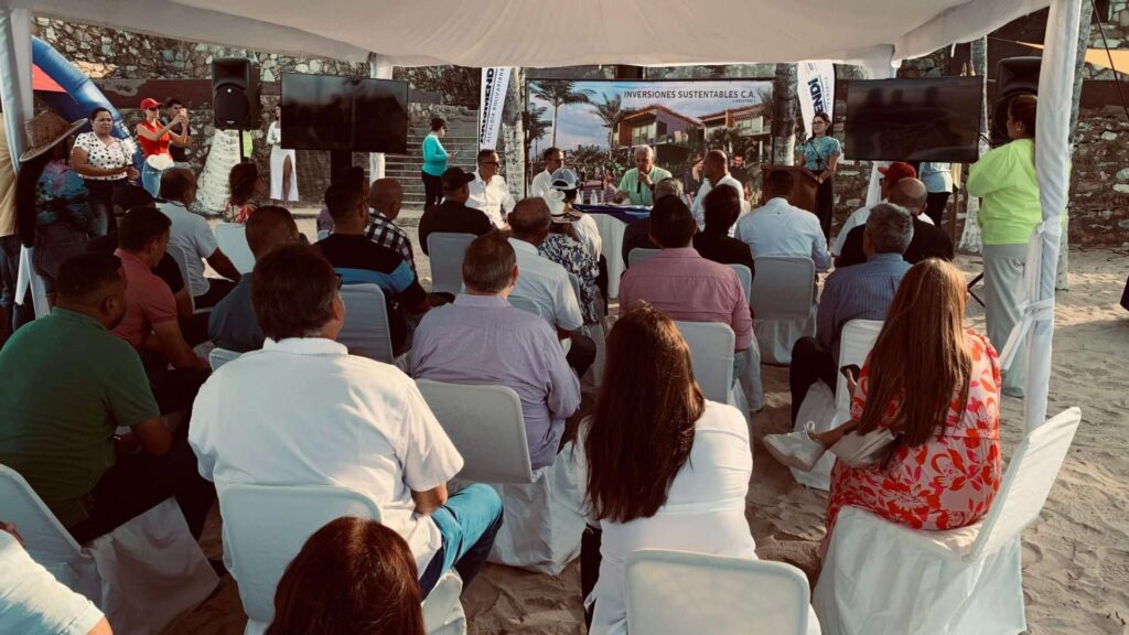 Recuperan infraestructura turística en playa Guacuco