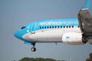 Sindicatos aeronáuticos argentinos rechazan política de cielos abiertos