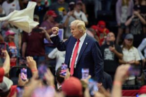 Trump dice que Biden nunca fue apto para ser presidente