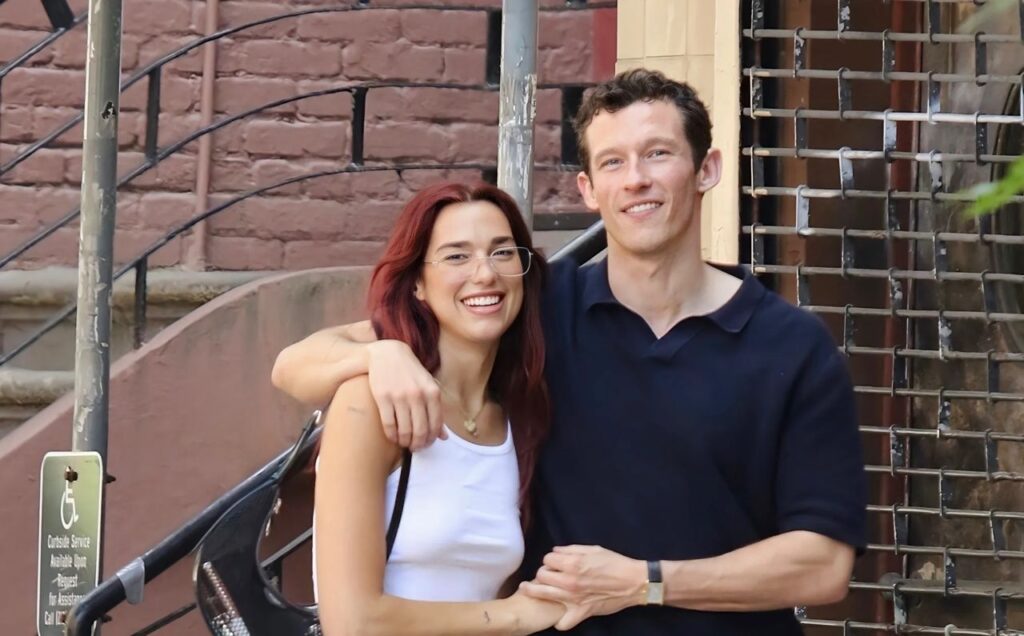 Dua Lipa y Callum Turner- Foto Cortesía