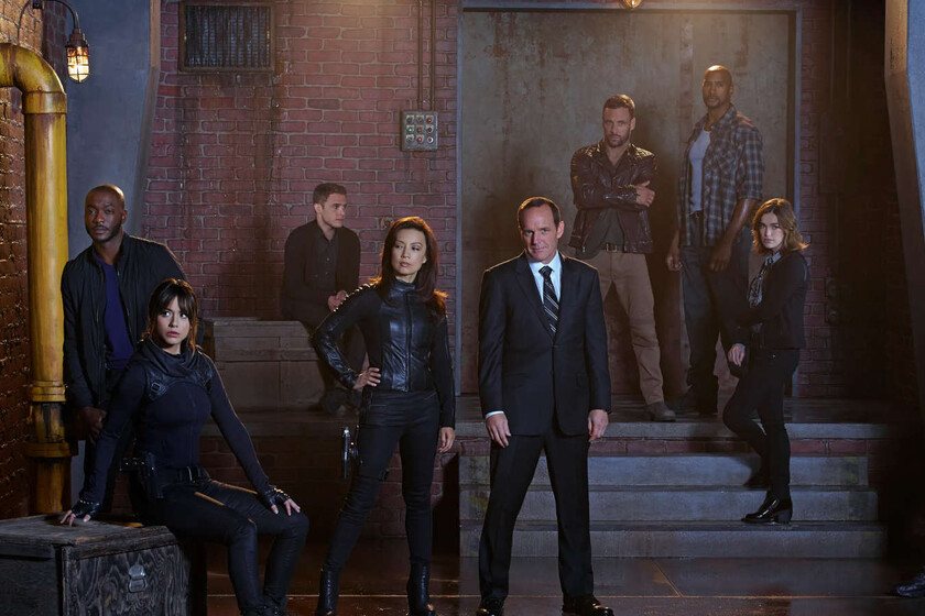 Llevamos años mareando la perdiz con la cuestión de si 'Agentes de SHIELD' es canon o no. Marvel acaba de responder a la pregunta