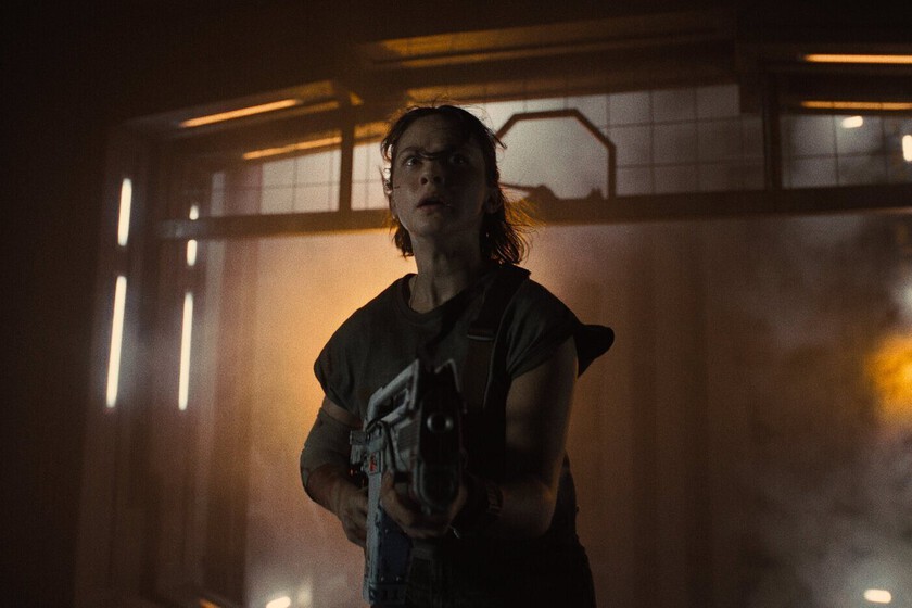 Romulus' da un paso atrás en el terror cósmico de las últimas de Ridley Scott, pero la esencia de 'Prometheus' vive de otra manera con Fede Álvarez