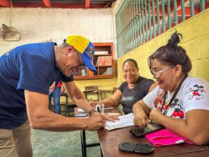221 circuitos comunales participan en la Consulta Nacional Popular en Sucre