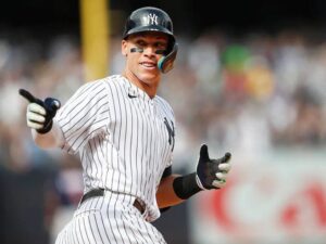 Aaron Judge dispara par de cuadrangulares y va por su propio récord