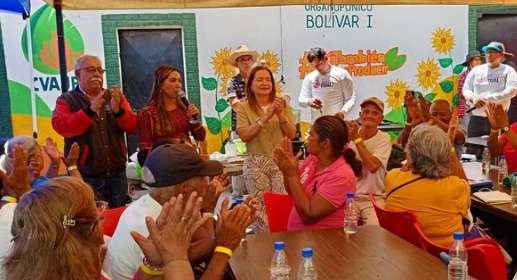 Abuelos se suman a la producción agroalimentaria del país