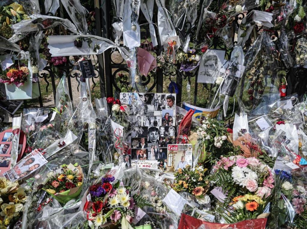 Alain Delon fue enterrado en una ceremonia privada