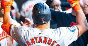 Anthony Santander apunta hacia el récord de Eugenio Suárez