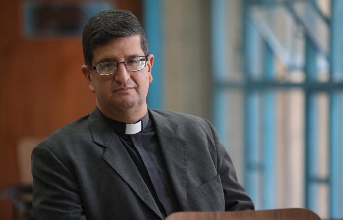 "Se requiere diálogo y negociación para lograr gobernabilidad", rector de la UCAB Peraza