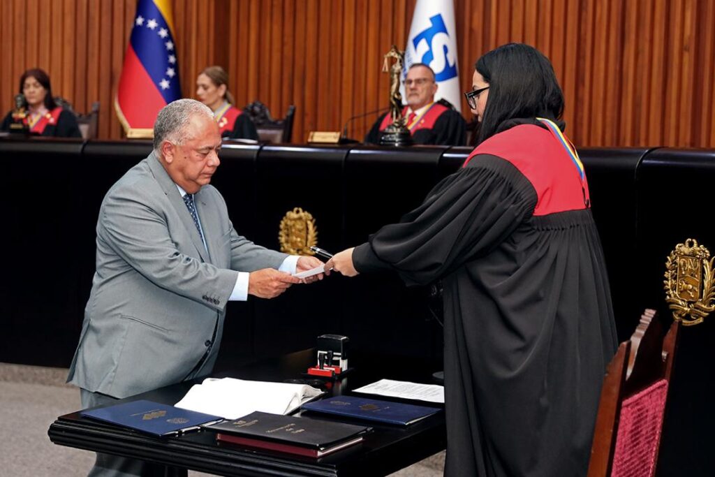 Así será el proceso de evaluación del TSJ al material consignado por el CNE