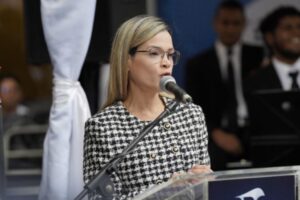 Dheliz Álvarez dirigirá la Superintendencia de Bancos (Sudeban)