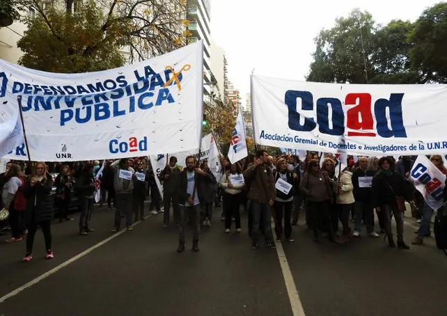 Docentes y trabajadores universitarios llaman a nueva jornada de paro