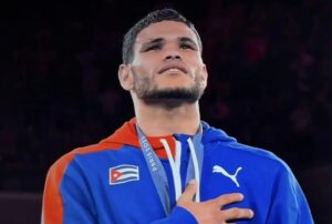 Erislandy Álvarez le da a Cuba la segunda medalla de Oro en las Olimpiadas de París