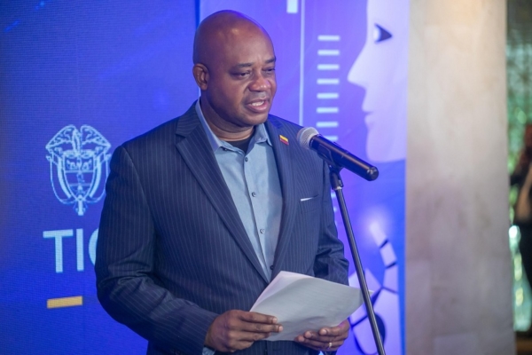 Canciller Murillo ve "luz de esperanza" en gestión de Colombia, México y Brasil sobre Venezuela