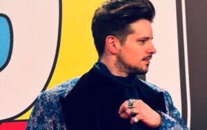 Lasso acompaña “sus noches de incertidumbre” con canción de Simón Díaz