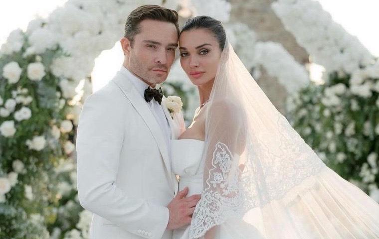 ¡Chuck Bass se casó! Ed Westwick, protagonista de “Gossip Girl” celebró su boda con la actriz Amy Jackson