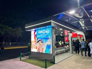 Inauguran moderna parada inteligente en Naguanagua