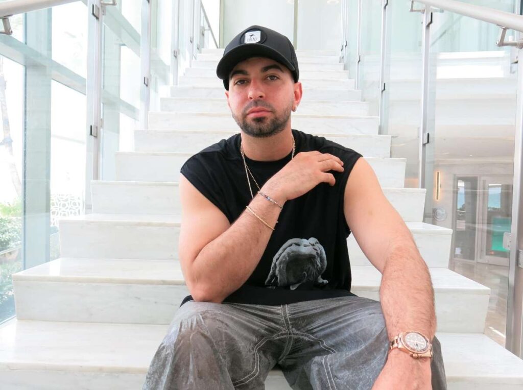 J Quiles celebra el lanzamiento de "Permatente", su cuarto álbum