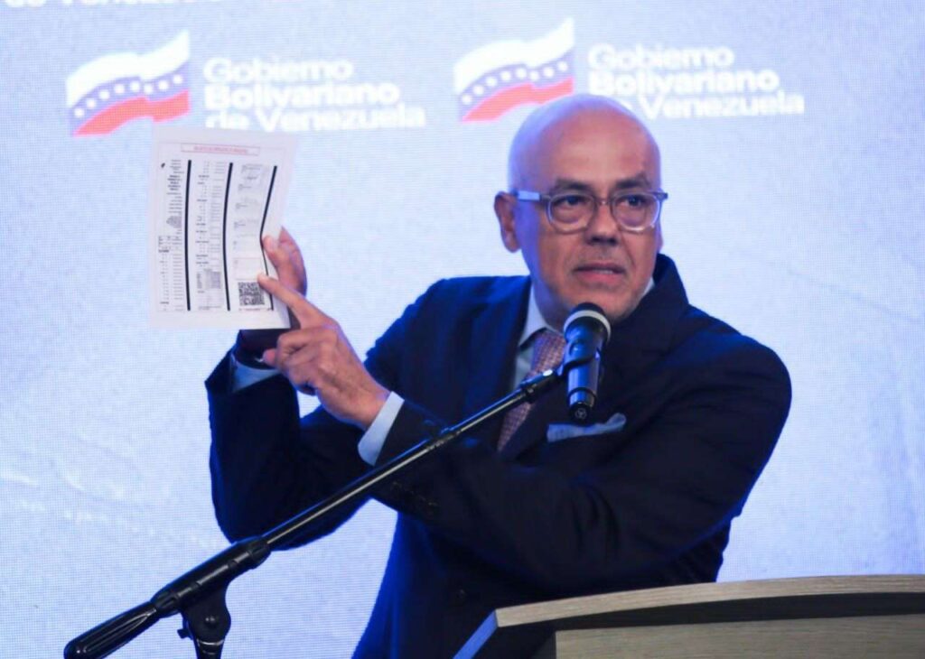 Jorge Rodríguez dice que la extrema derecha publicó actas forjadas