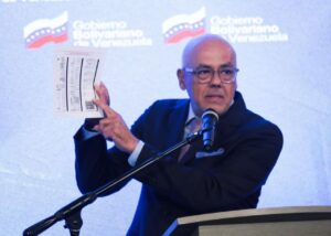Jorge Rodríguez dice que la extrema derecha publicó actas forjadas
