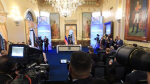 Maduro denuncia nueva emboscada de los “comanditos” contra marcha opositora