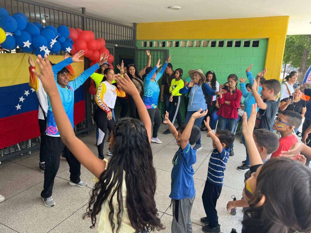 Plan Escuelas Abiertas inició en 228 planteles de Anzoátegui