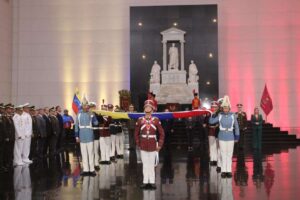Realizaron actos por el Día de la Bandera en el Panteón Nacional