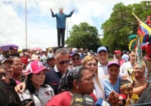 Recuperan los sitios vandalizados por los comanditos
