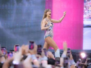 Taylor Swift lidera nominaciones en los MTV Video Music Awards