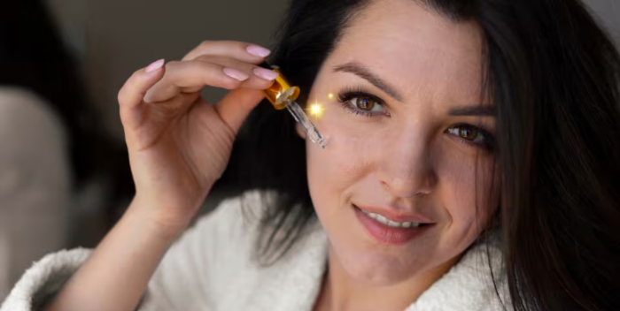 El aceite antiarrugas que desvanece las patas de gallo