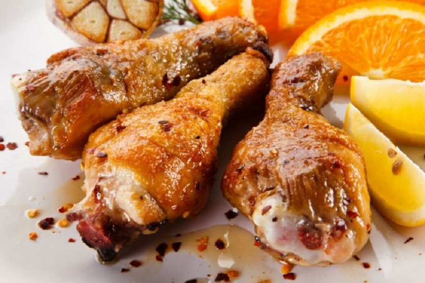 Lo que pasará con los trabajadores de una franquicia de pollo en EEUU después de cerrar varios locales