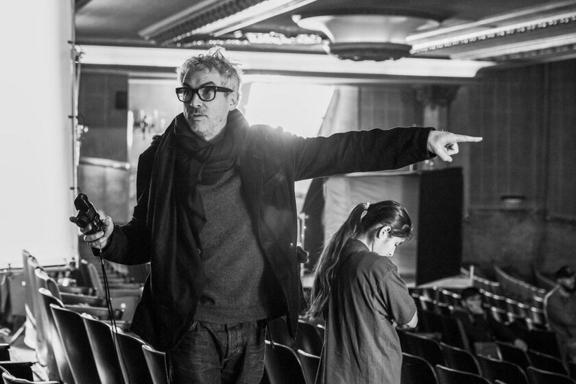 Alfonso Cuarón defiende el erotismo en el cine y justifica las escenas de sexo en las películas